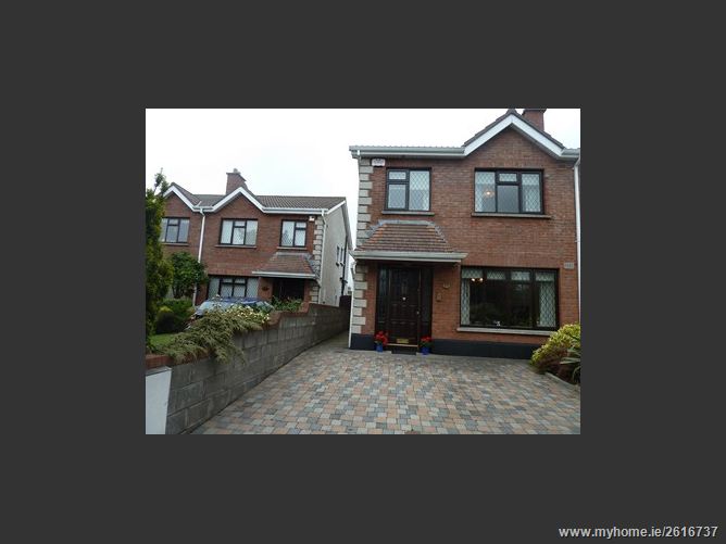 25 Delbrook Park, Ballinteer, Dublin 16 Lynam Auctioneers & Estate
